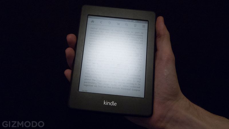 Illustration for article titled Just How Much Better Is Amazon's Kindle Voyage Screen?